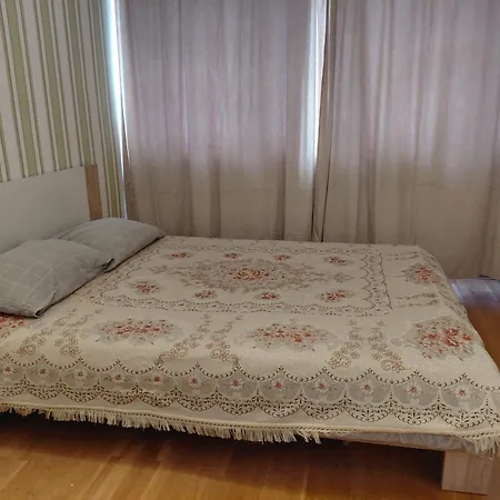 Hubane Korter Jaervel * 탈린